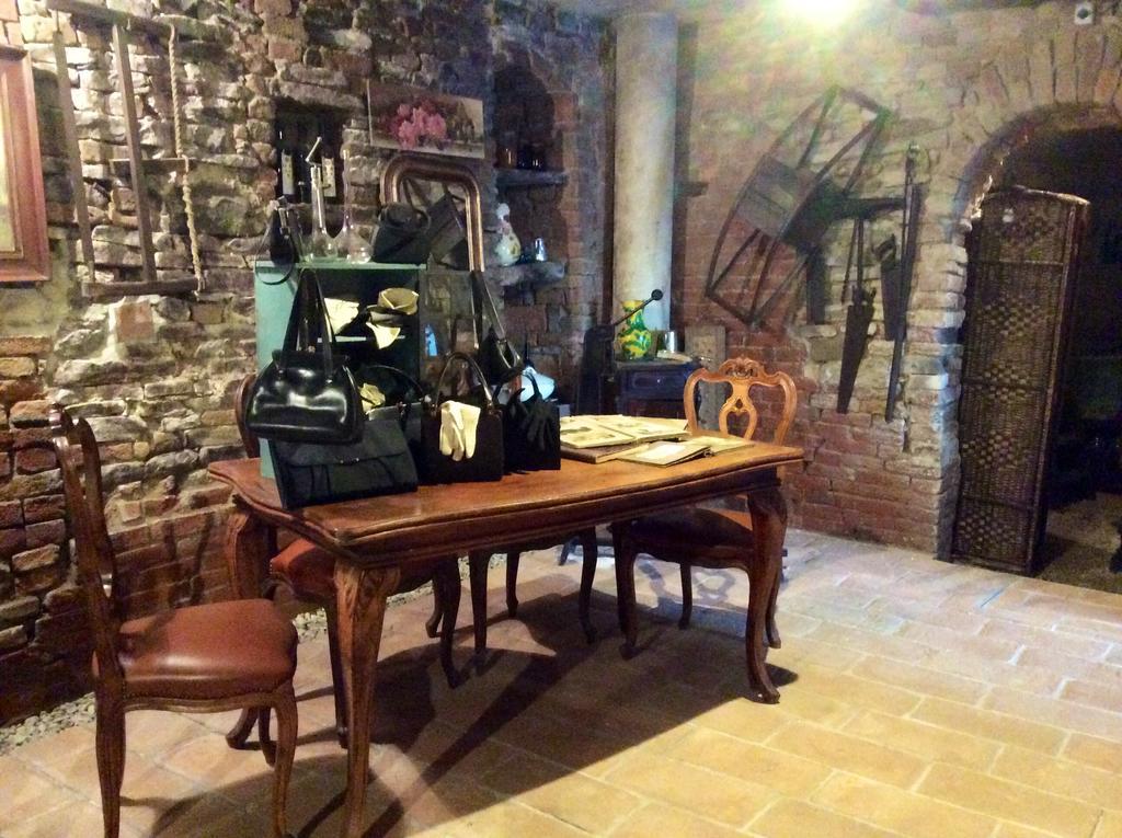 Pensjonat Casa Giuliana Calosso Zewnętrze zdjęcie