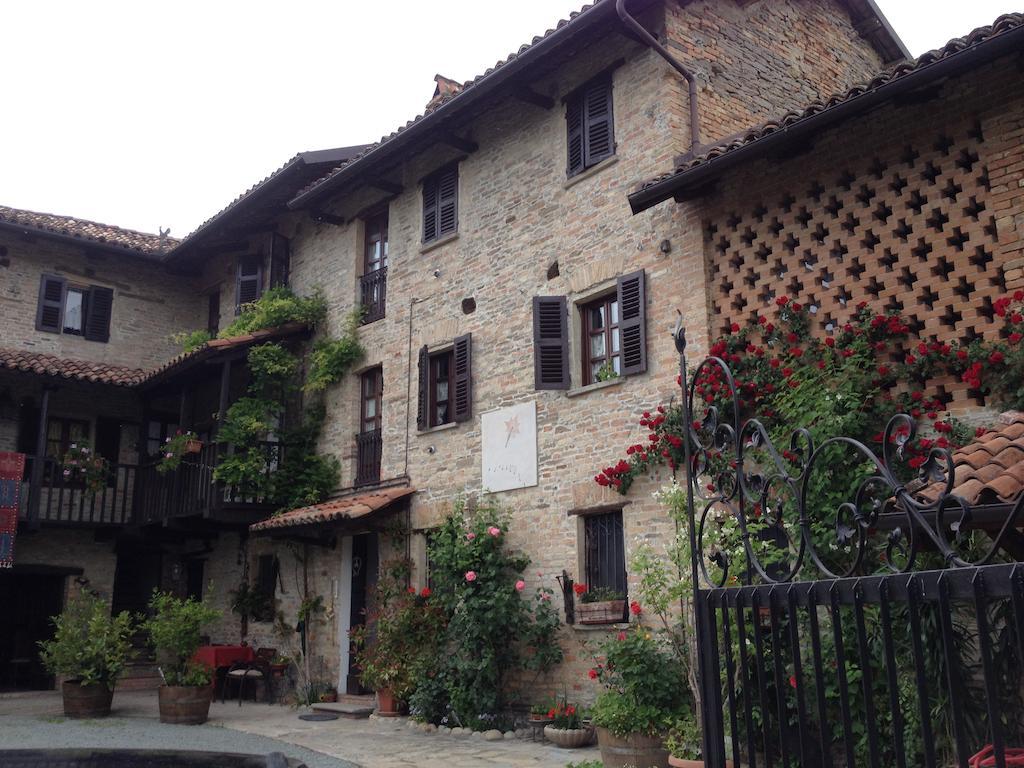 Pensjonat Casa Giuliana Calosso Zewnętrze zdjęcie