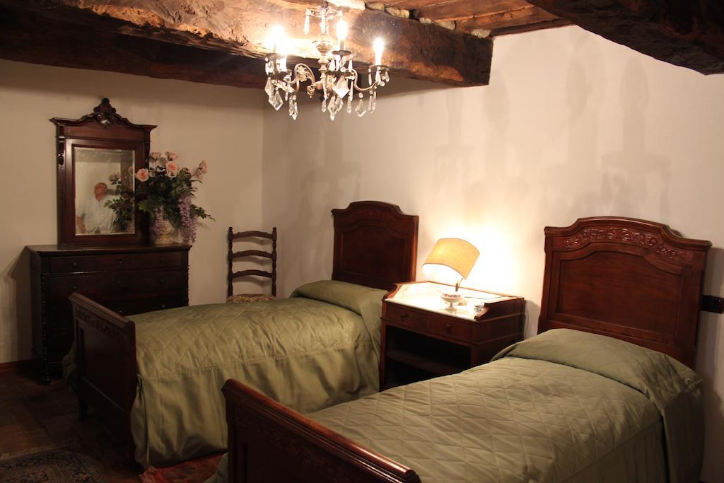 Pensjonat Casa Giuliana Calosso Pokój zdjęcie