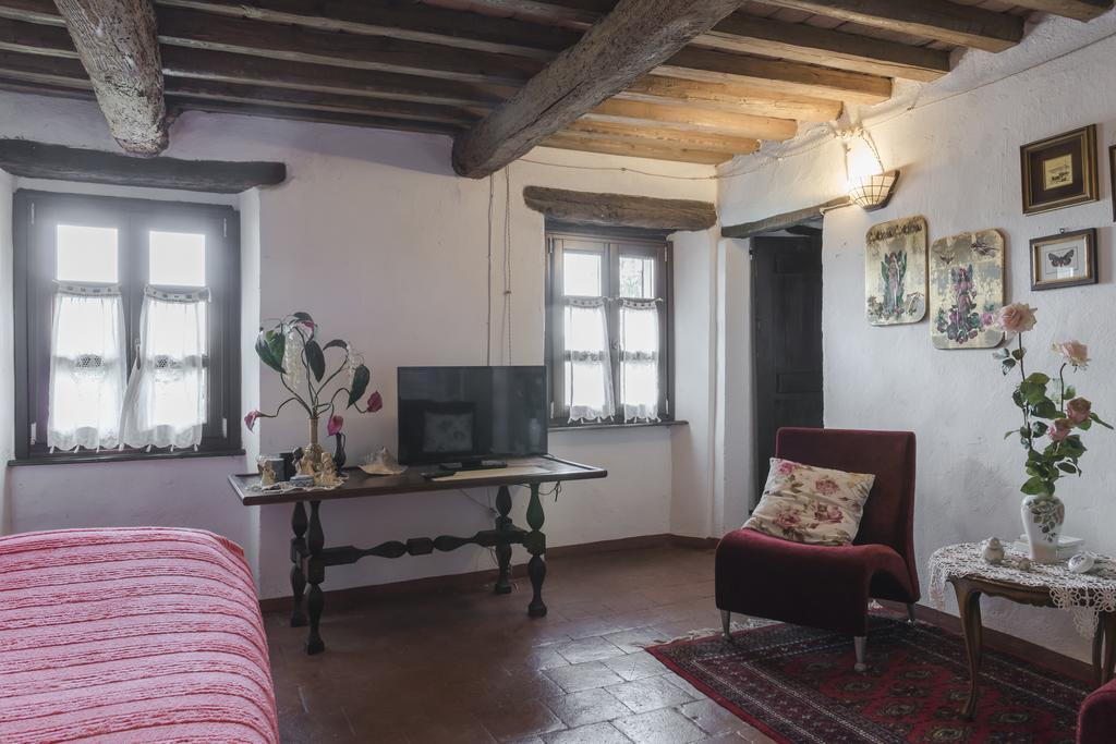 Pensjonat Casa Giuliana Calosso Zewnętrze zdjęcie