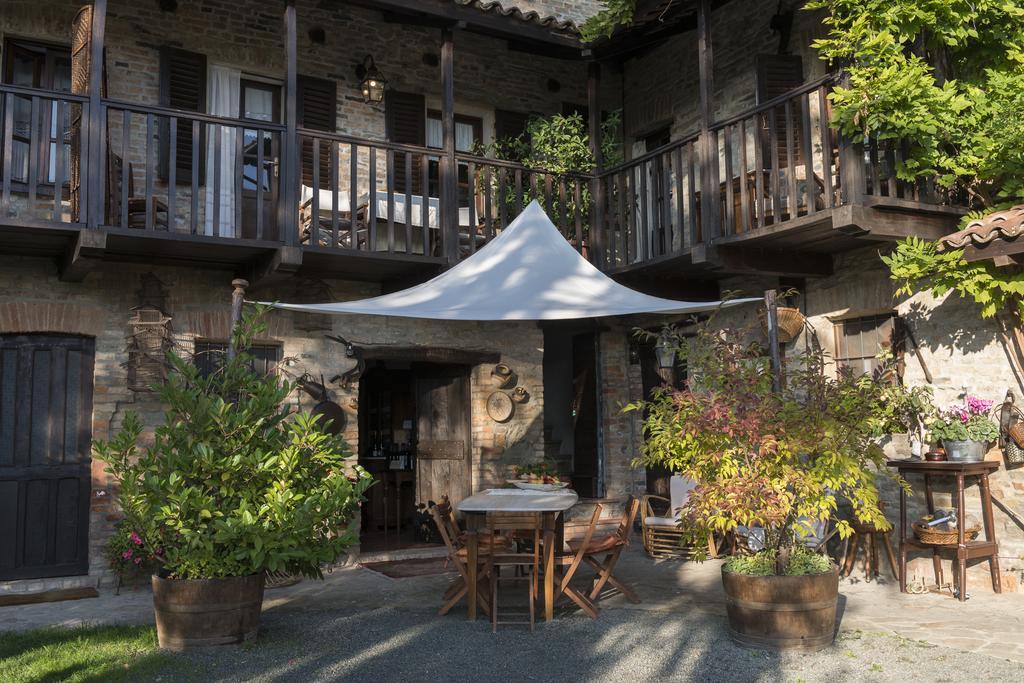 Pensjonat Casa Giuliana Calosso Zewnętrze zdjęcie